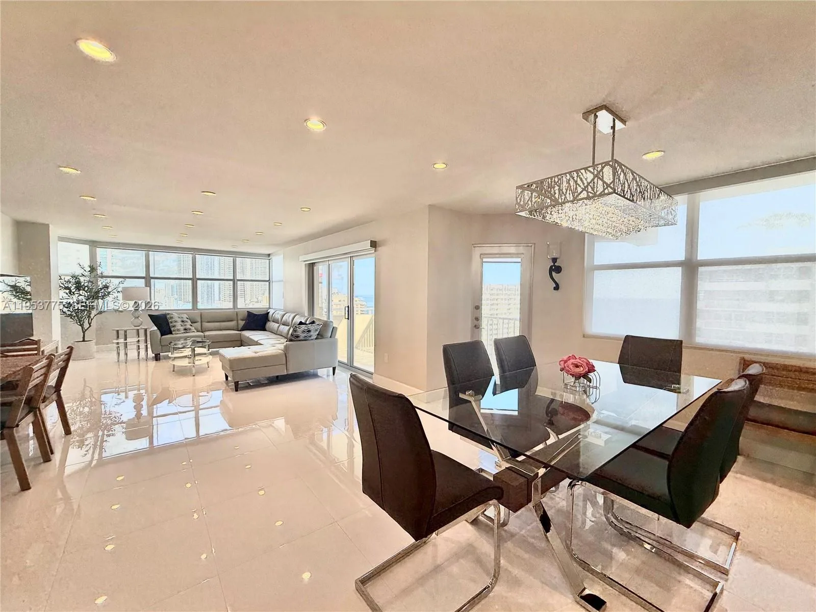 1985 S Ocean Dr # 22P, Hallandale Beach, FL 33009