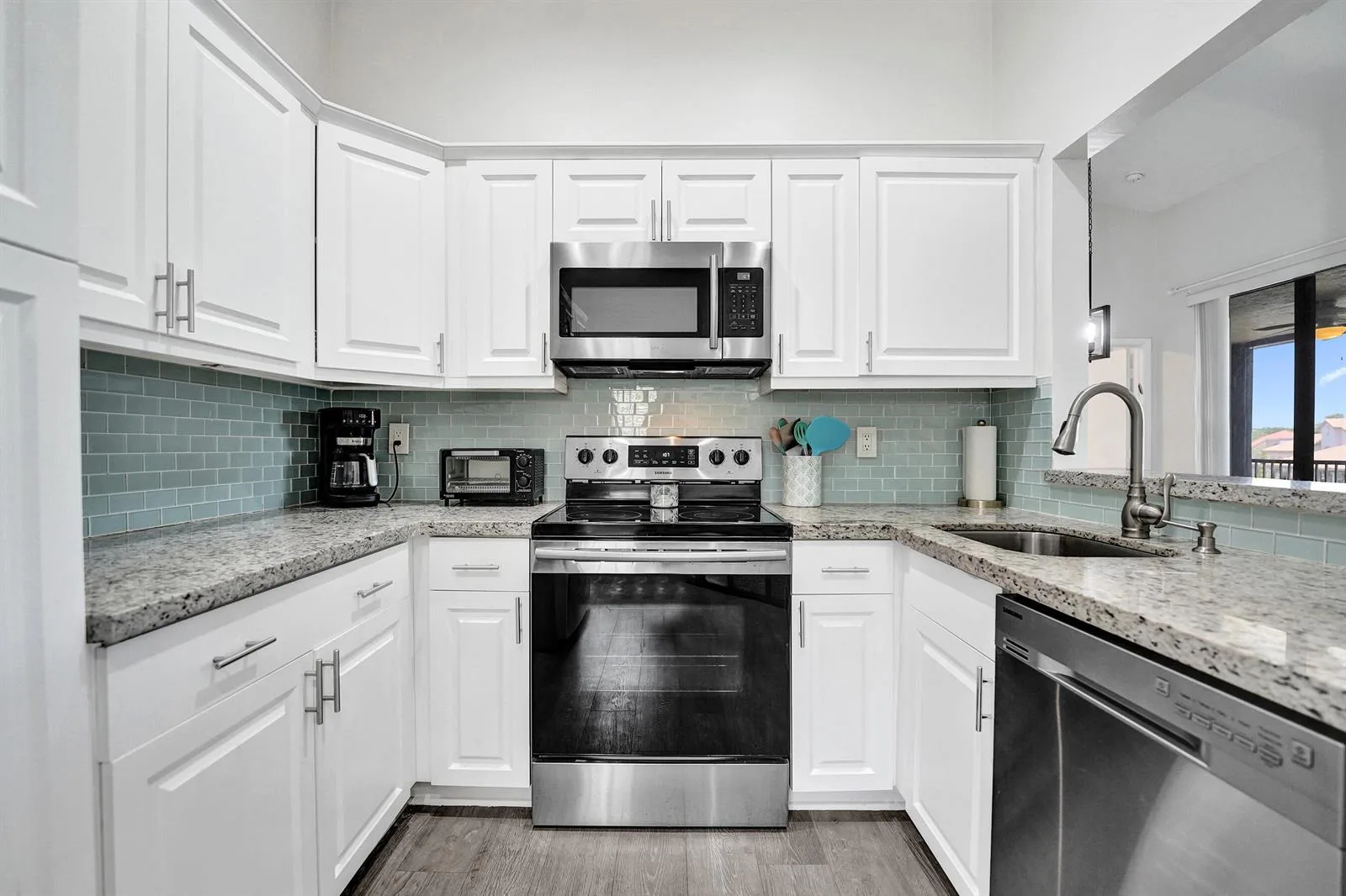 10631 NW 14th Street # 212, Plantation, FL 33322