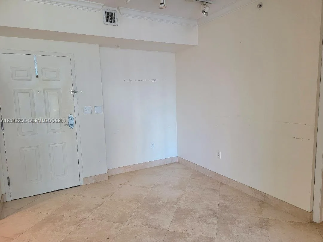 2000 N Bayshore Dr # 707, Miami, FL 33137 photo 4