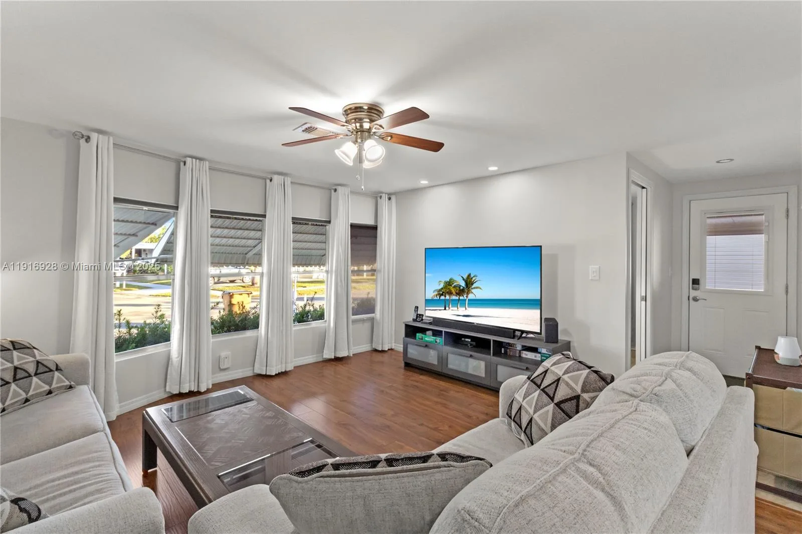 5239 NW 3rd Ave, Deerfield Beach, FL 33064 photo 8