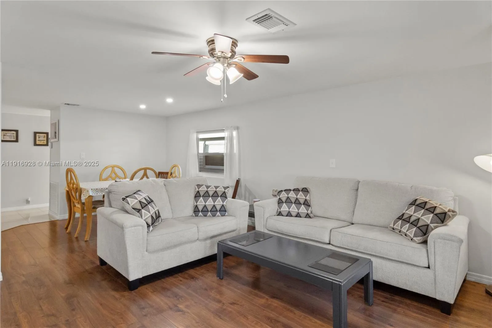 5239 NW 3rd Ave, Deerfield Beach, FL 33064 photo 9