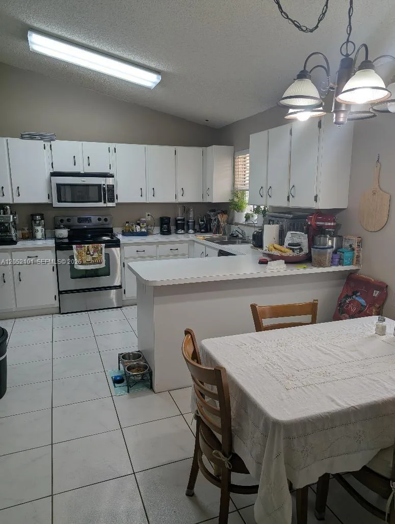 12276 NW 36th Pl, Sunrise, FL 33323 photo 8