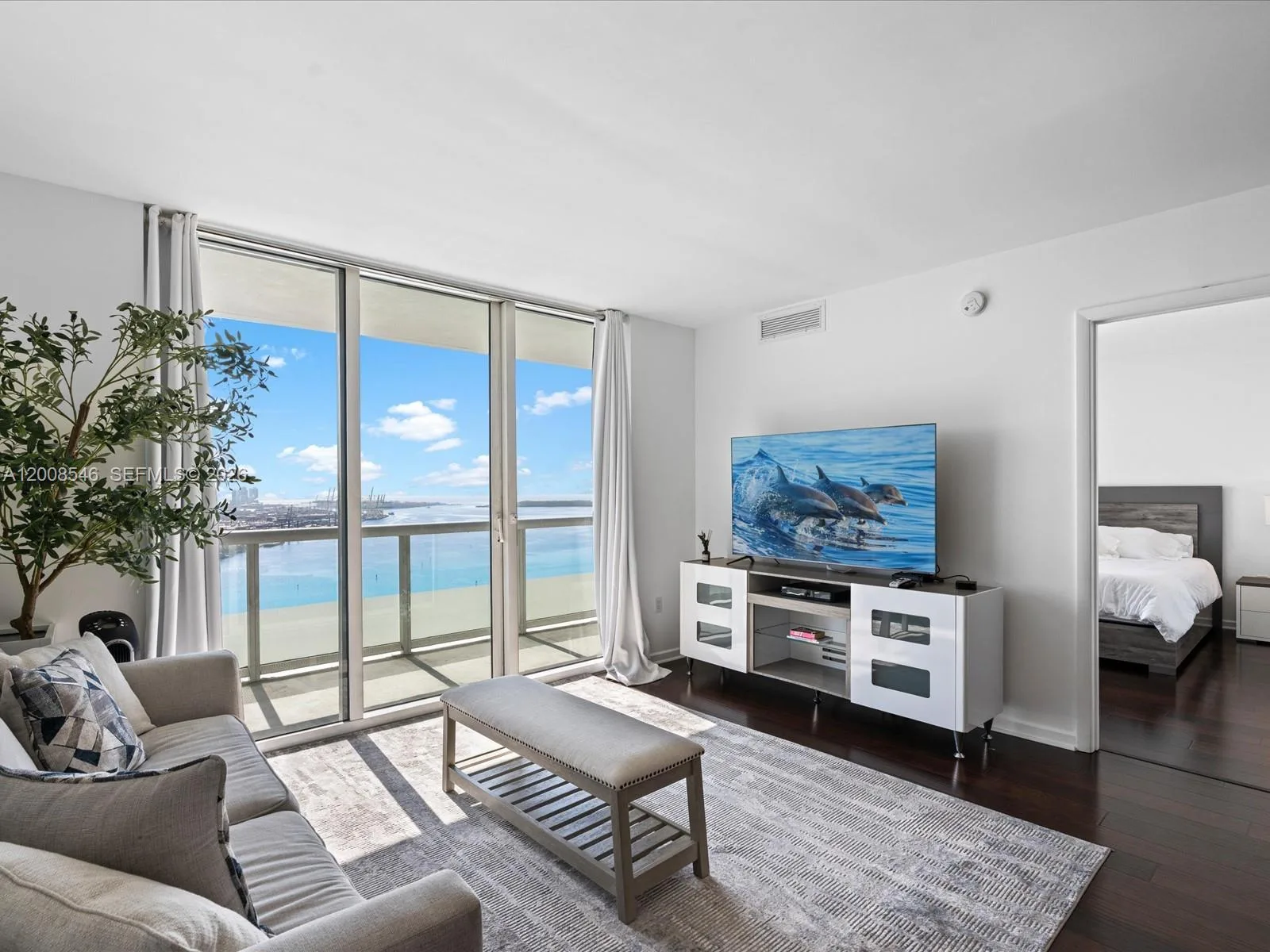 50 Biscayne Blvd # 3308, Miami, FL 33132 photo 4