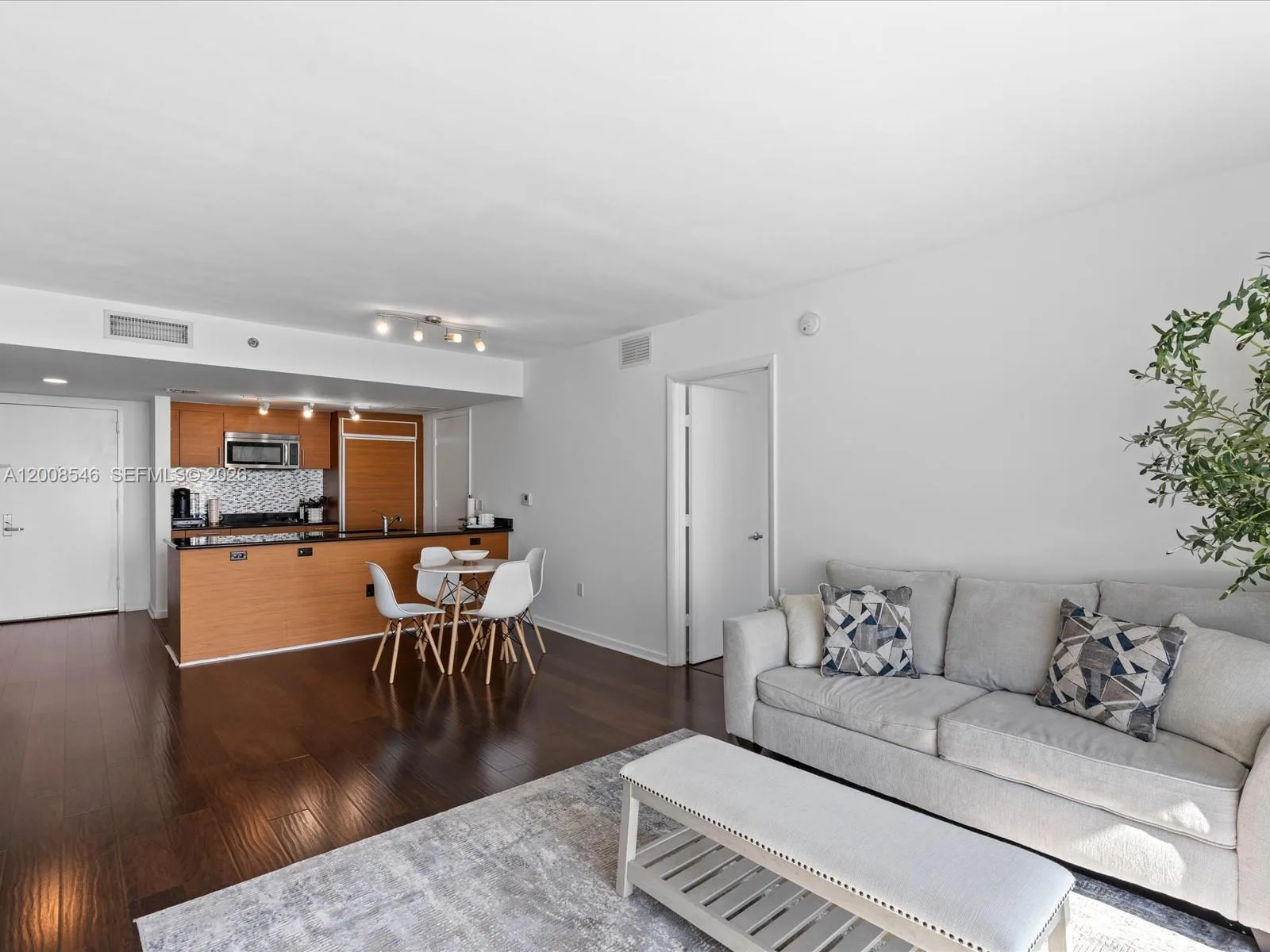 50 Biscayne Blvd # 3308, Miami, FL 33132 photo 9