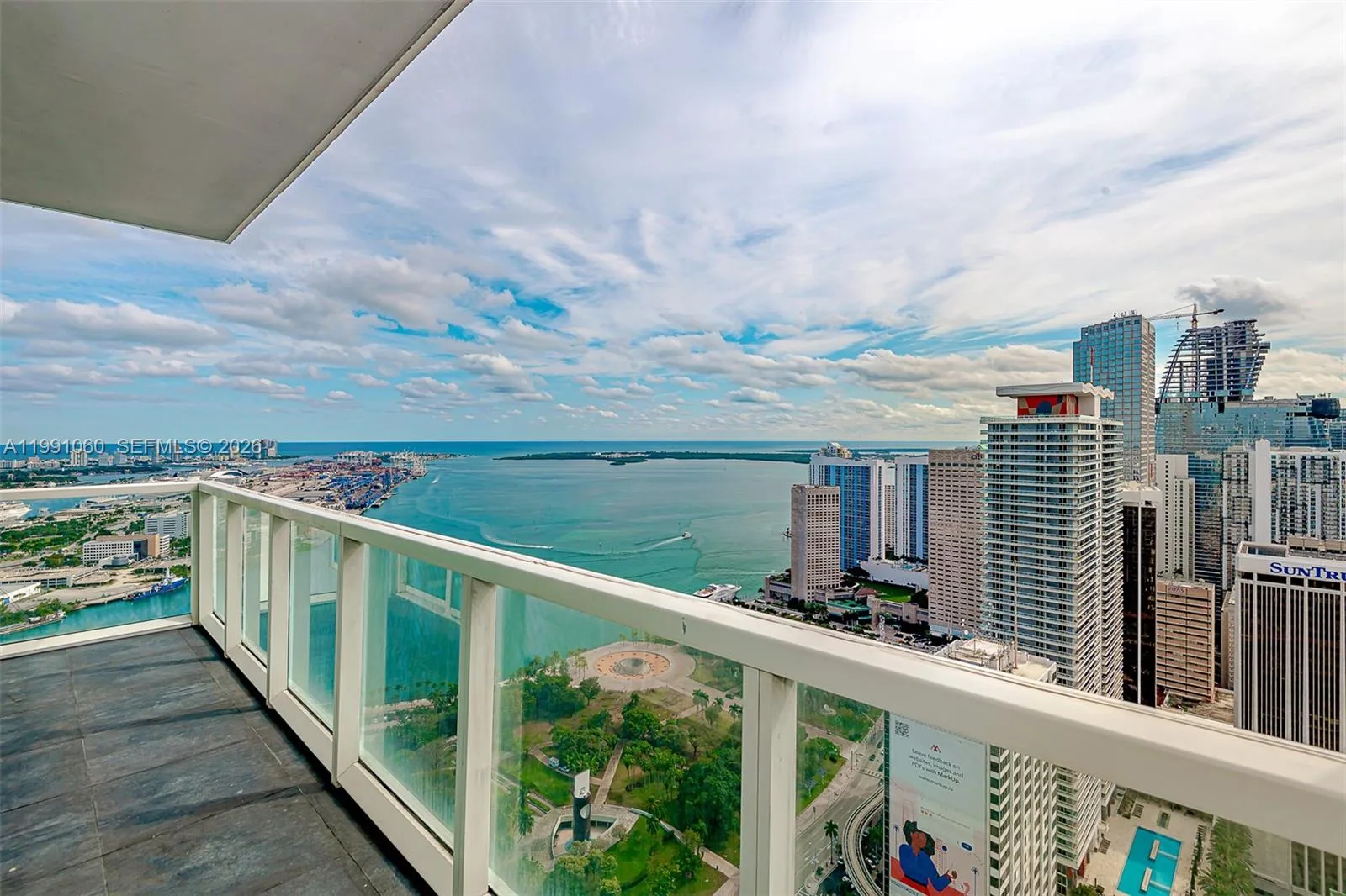 244 Biscayne Blvd # UPH-4907, Miami, FL 33132 photo 3