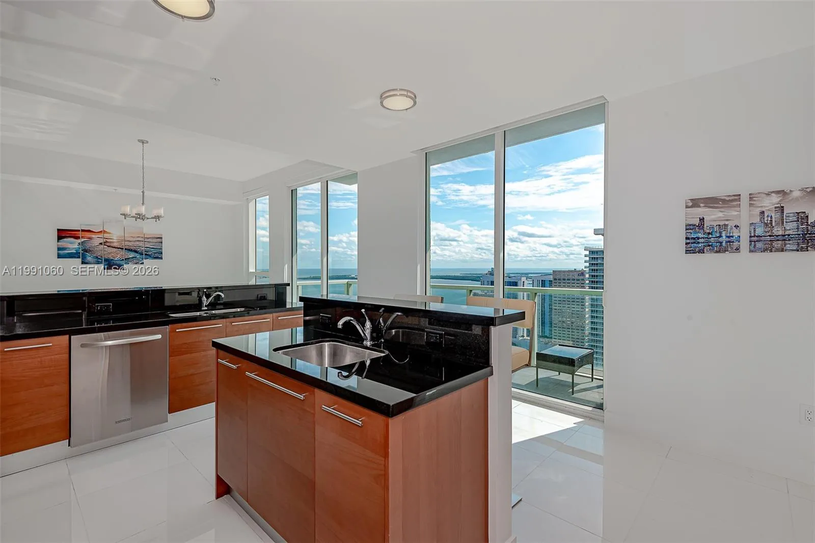 244 Biscayne Blvd # UPH-4907, Miami, FL 33132 photo 4