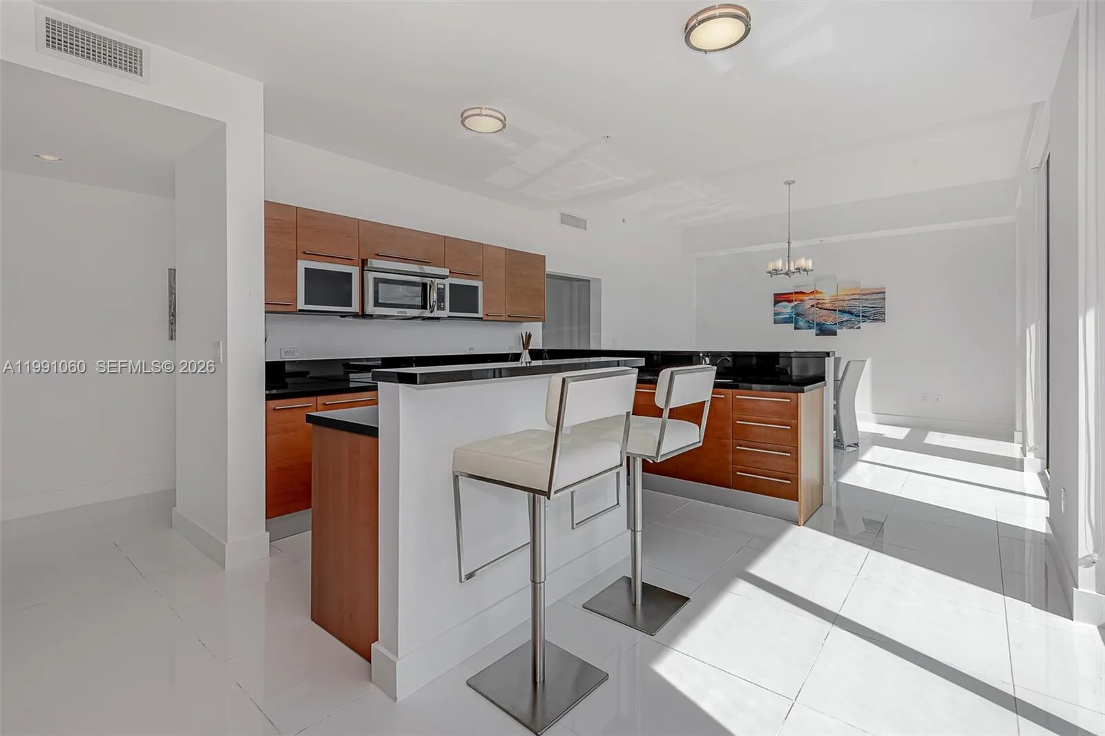 244 Biscayne Blvd # UPH-4907, Miami, FL 33132 photo 9