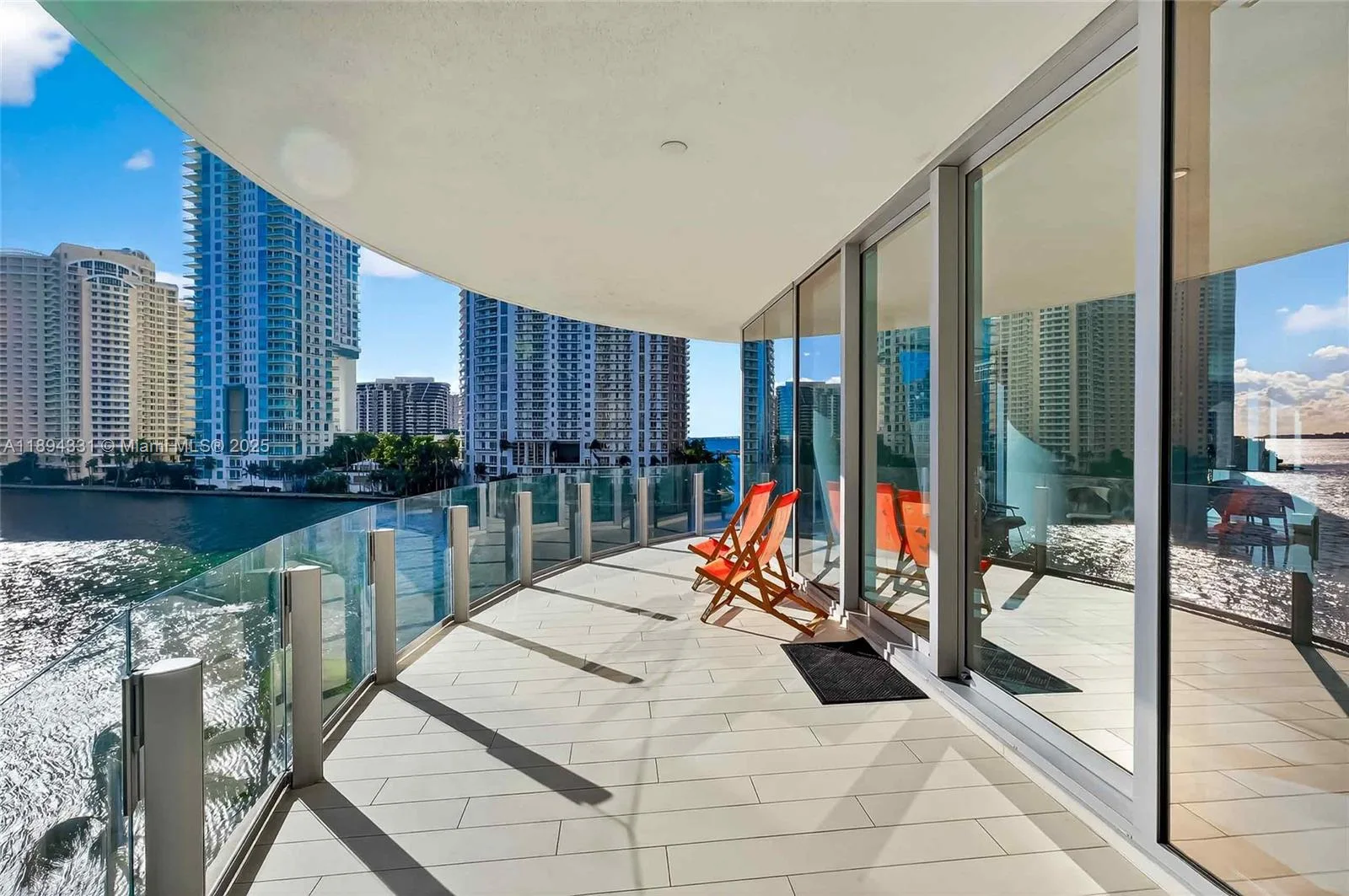300 Biscayne Blvd Way # 501, Miami, FL 33131 photo 2