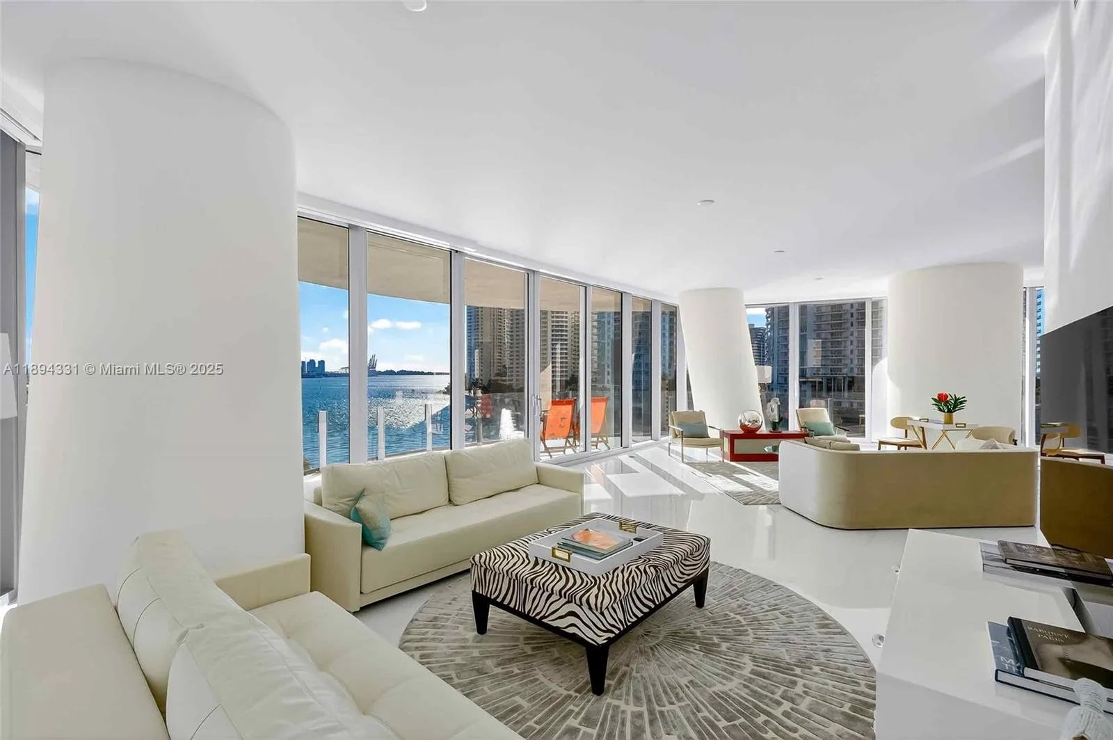 300 Biscayne Blvd Way # 501, Miami, FL 33131 photo 9