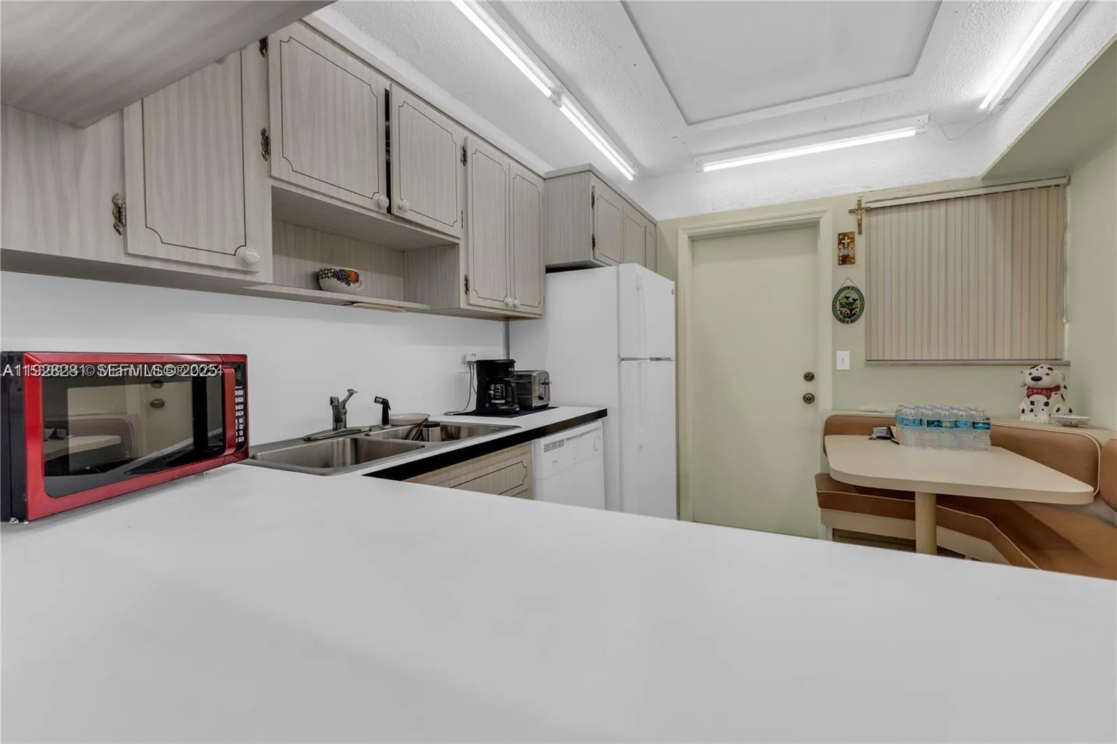 215 SE 3rd Ave # 407B, Hallandale Beach, FL 33009 photo 4