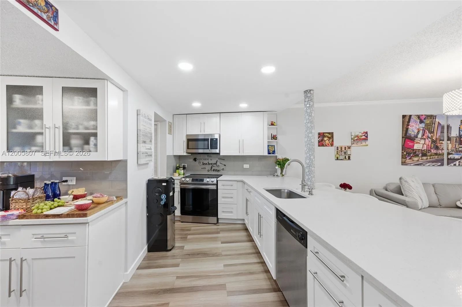 625 Oaks Dr # 304, Pompano Beach, FL 33069 photo 8