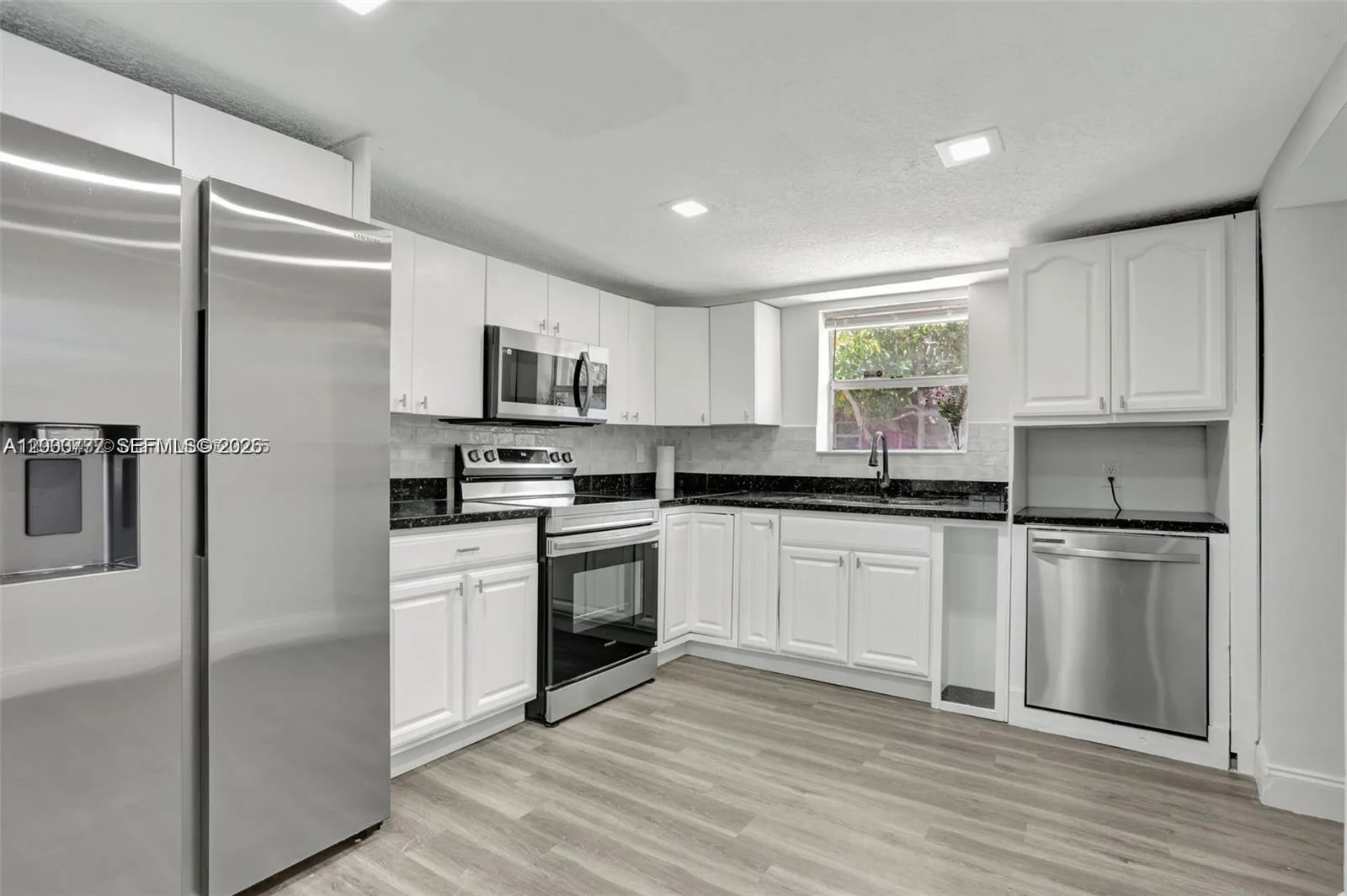 2701 NW 18th Ter # A, Oakland Park, FL 33311