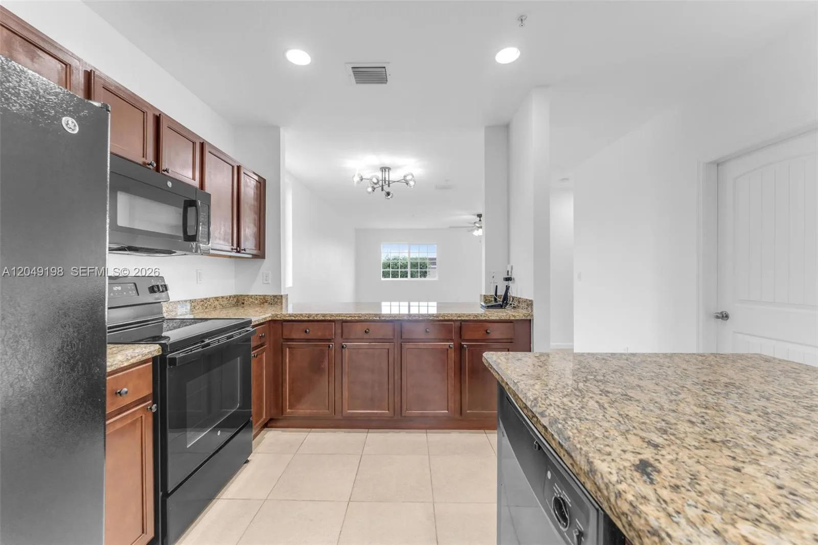27021 SW 140th Path # 27021, Homestead, FL 33032 photo 12