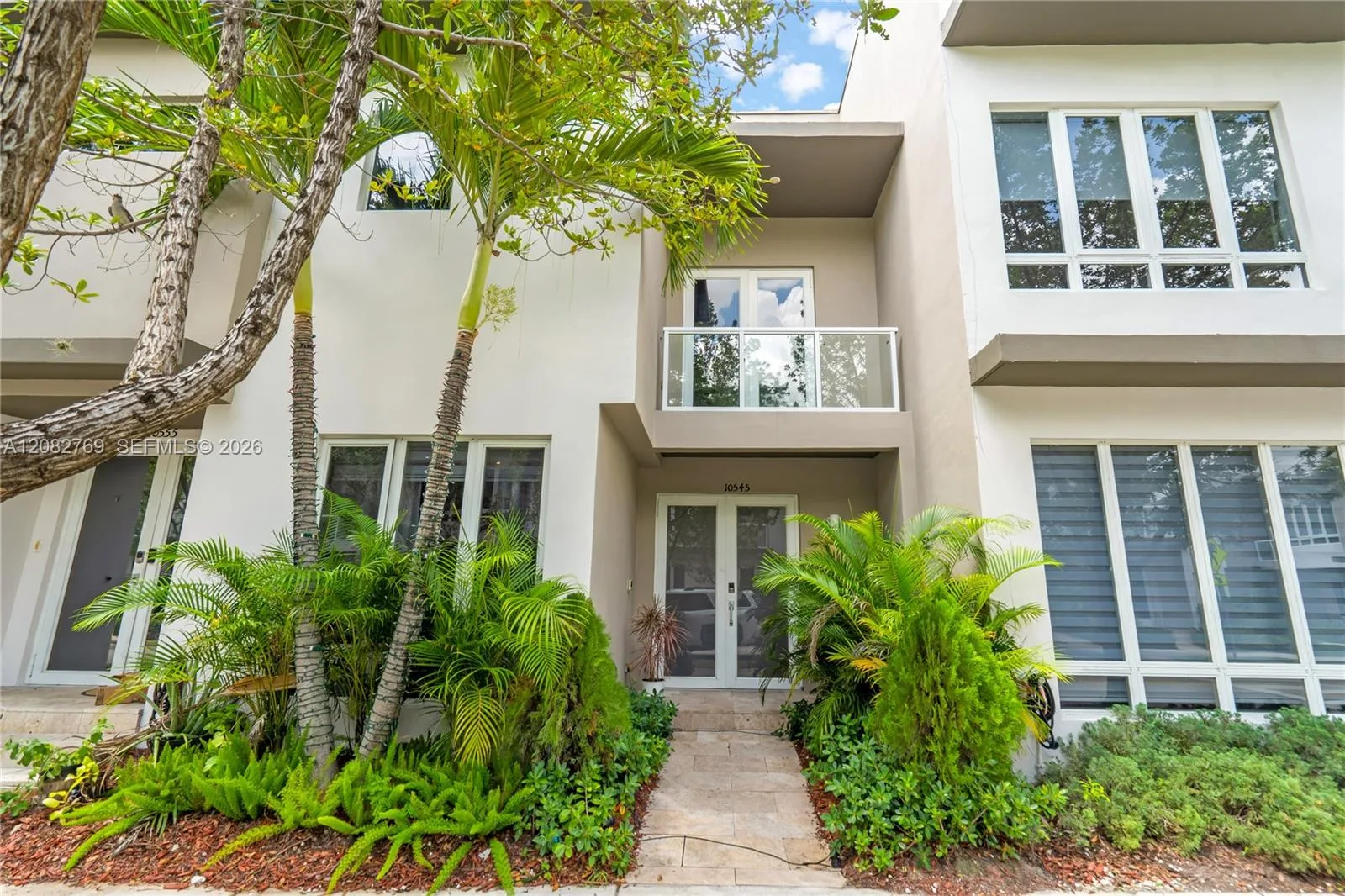 10545 NW 63rd Ter, Doral, FL 33178