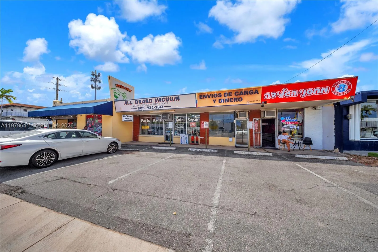 18480 W Dixie Hwy, North Miami Beach, FL 33160 photo 4