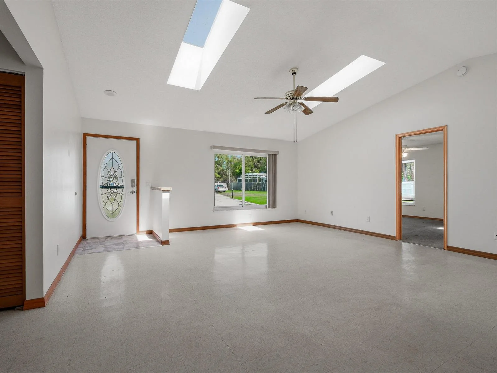 3303 Orange Tree Drive, FL 32141 photo 5