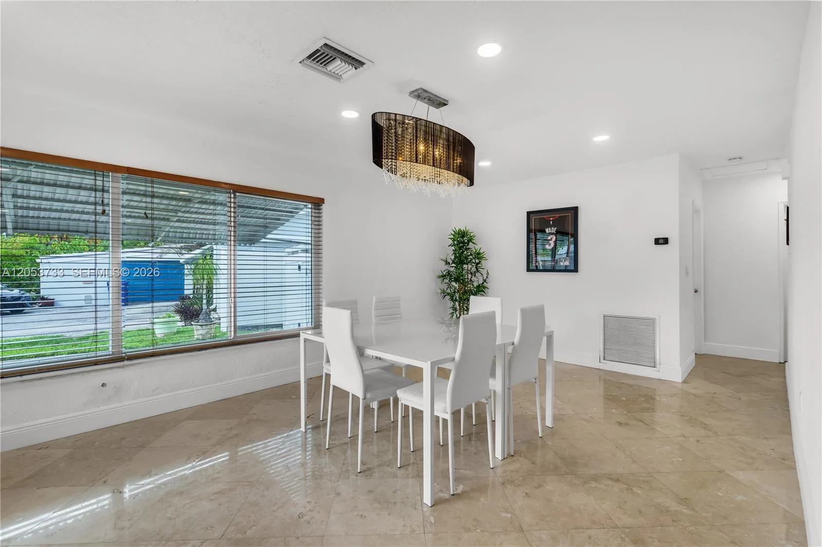 2424 NE 18th Ave, Wilton Manors, FL 33305 photo 12