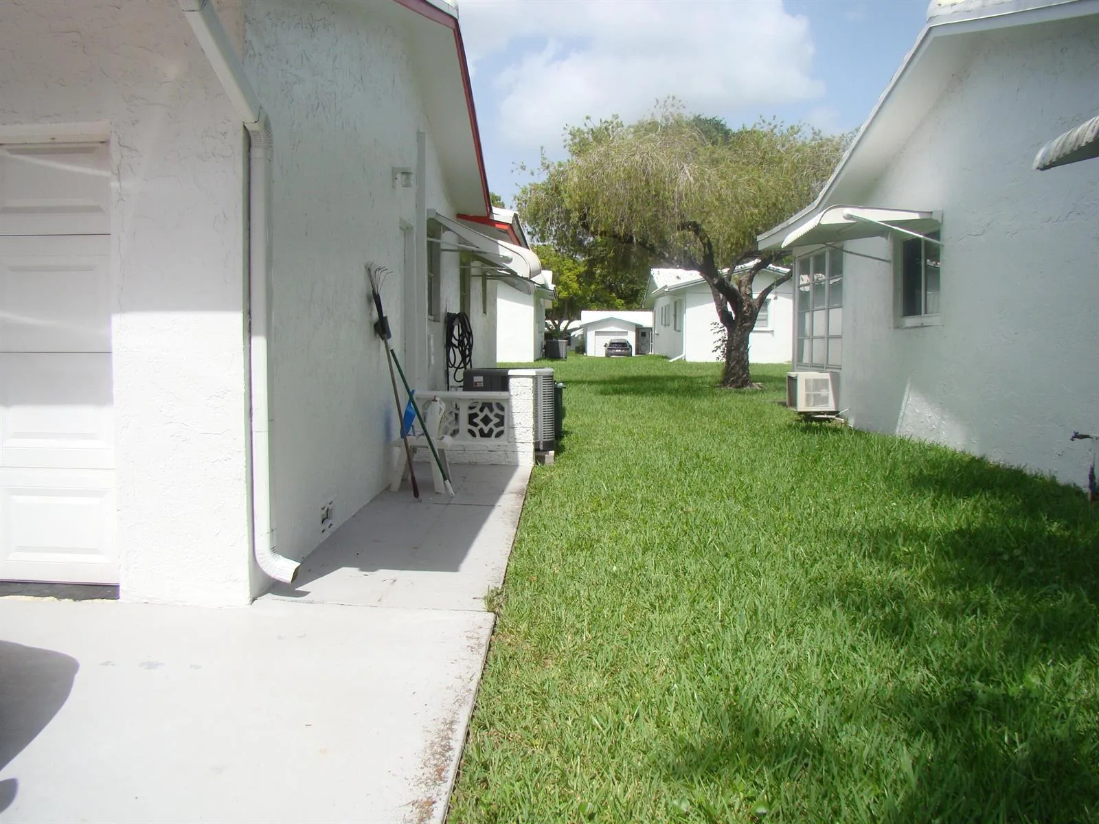 1611 NW 82nd Terrace, Plantation, FL 33322 photo 3