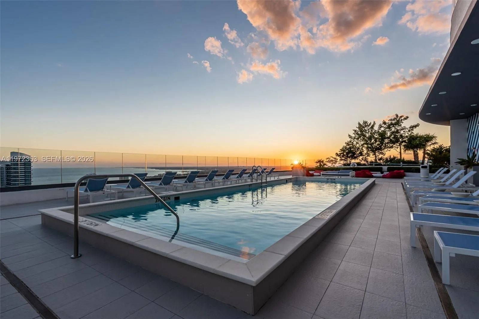 55 SW 9th St # 3703, Miami, FL 33130 photo 6