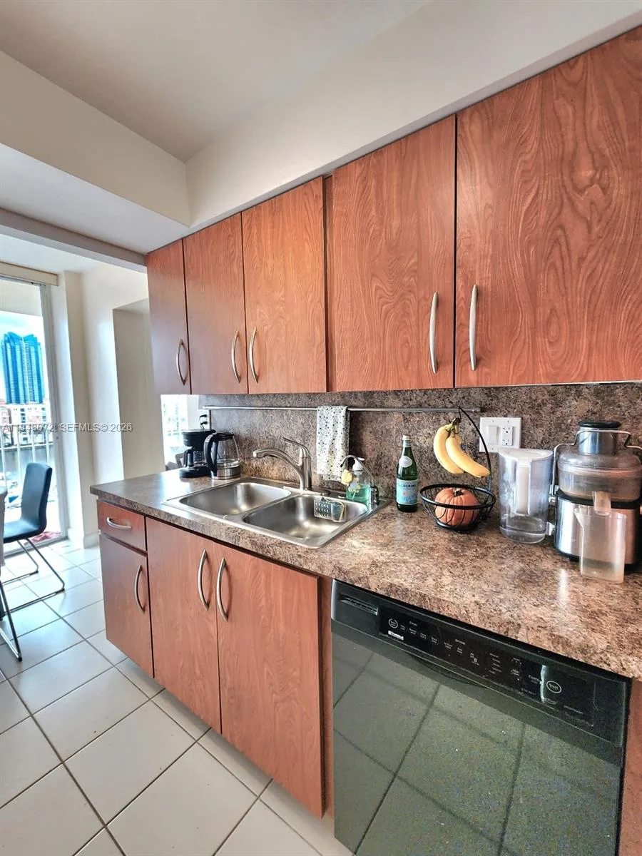290 174th St # 1217, Sunny Isles Beach, FL 33160 photo 4