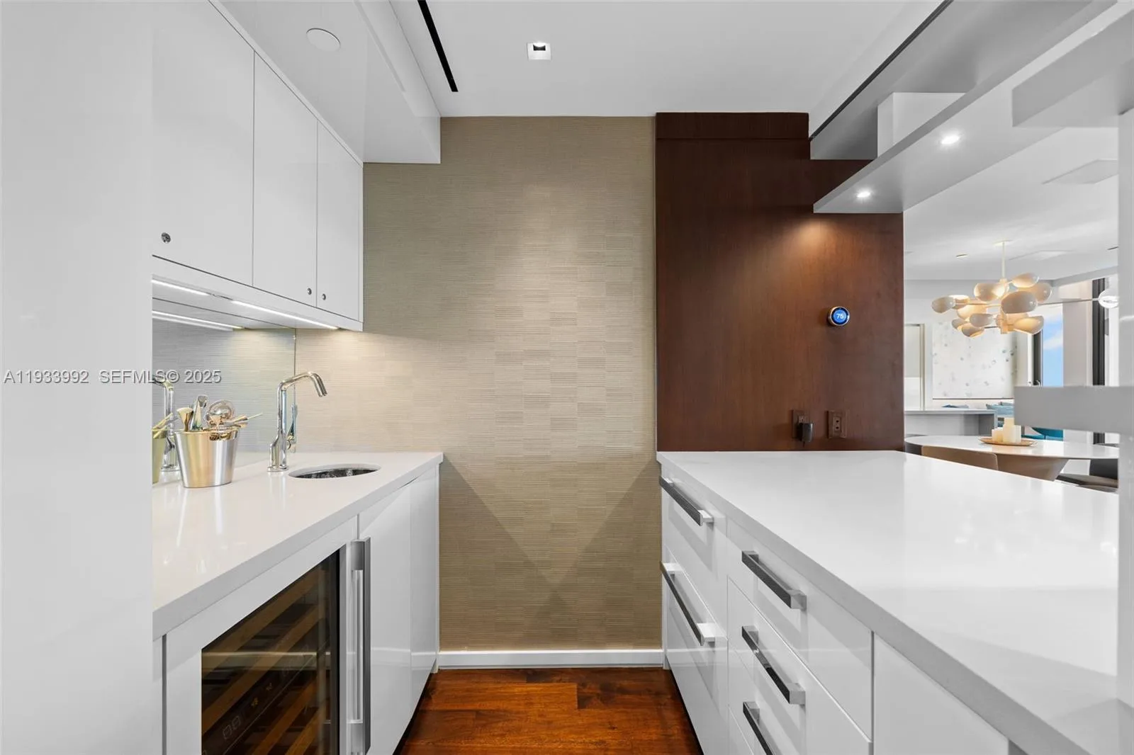 Bal Harbour Tower – photo 20