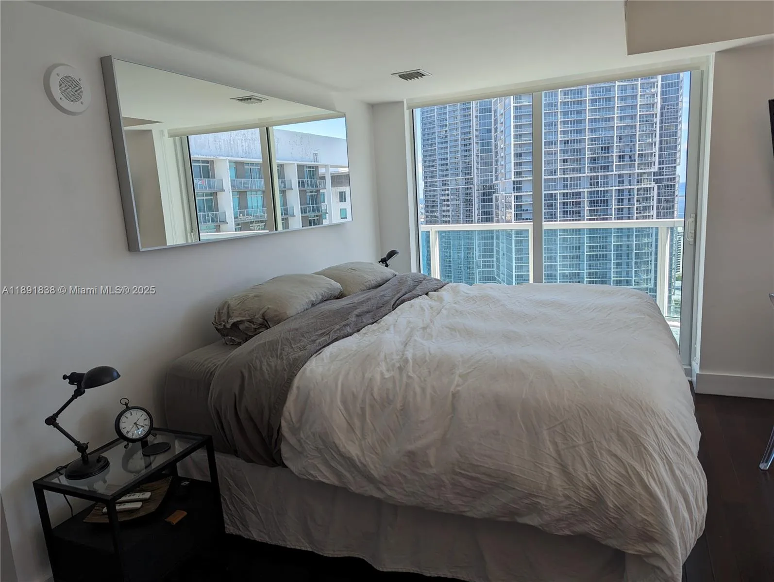 41 SE 5th St # 2302, Miami, FL 33131 photo 13