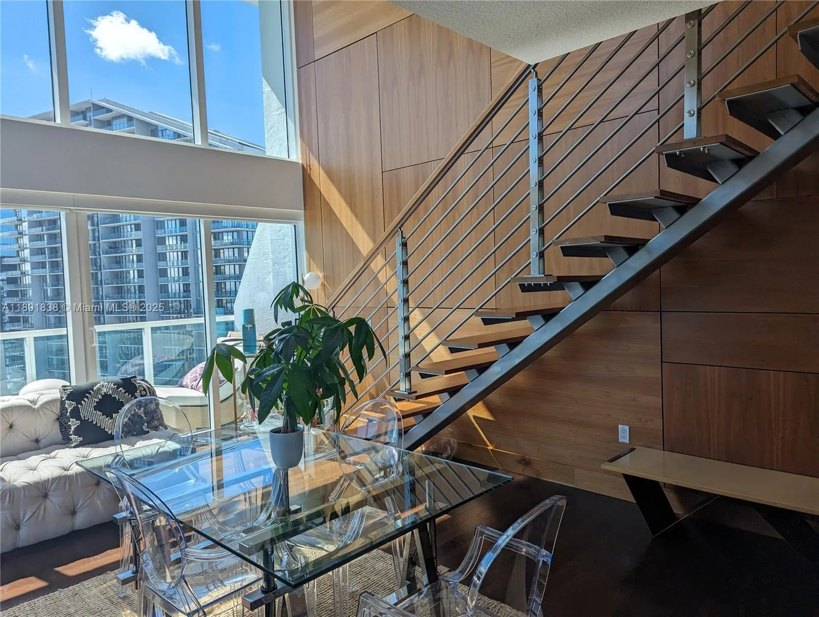 41 SE 5th St # 2302, Miami, FL 33131 photo 2