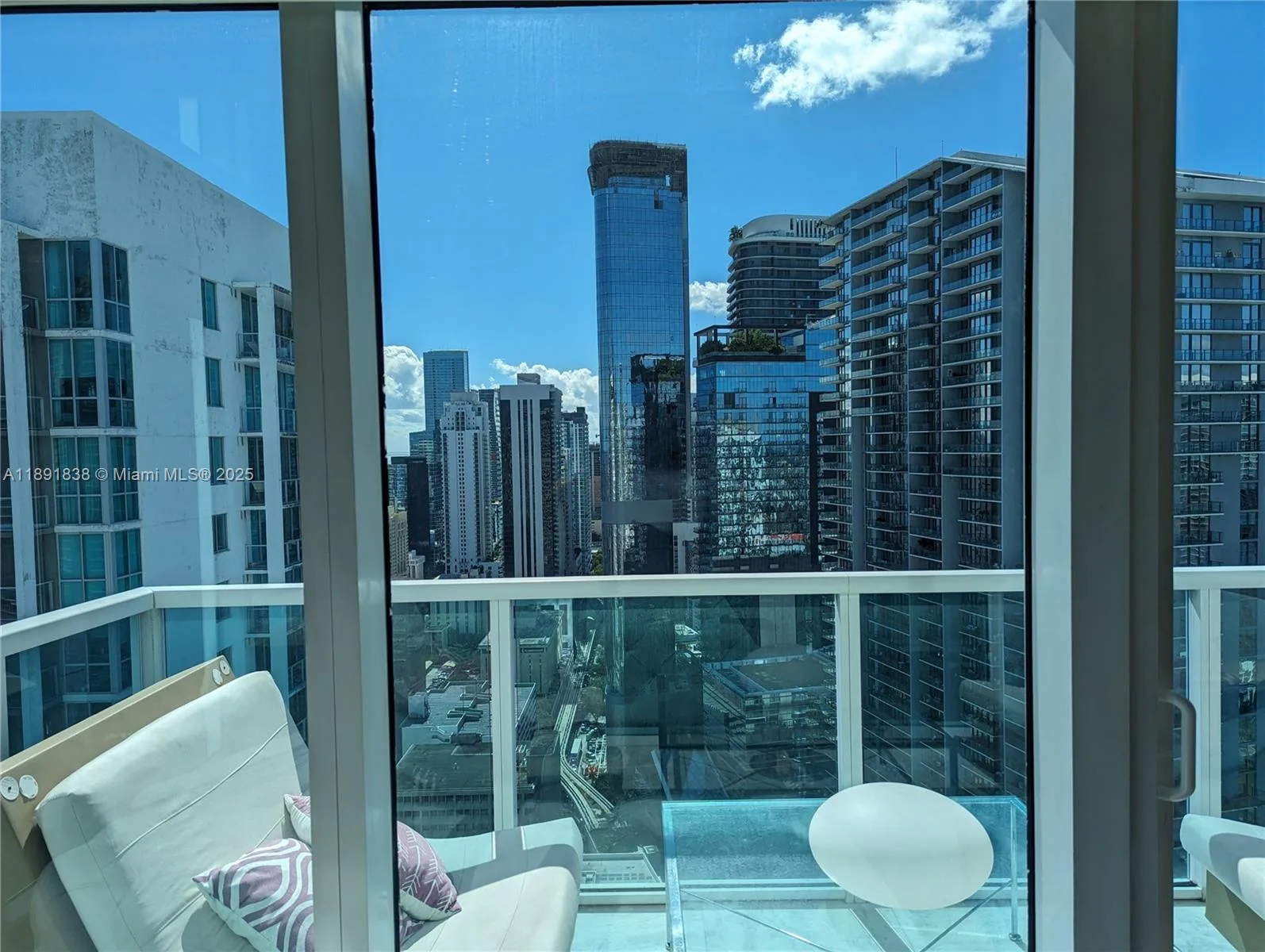 41 SE 5th St # 2302, Miami, FL 33131 photo 8