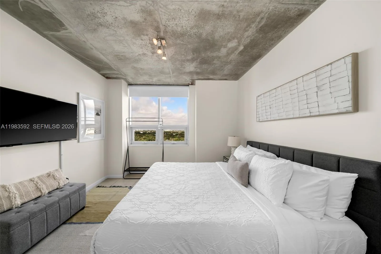 3250 NE 1st Ave # 814, Miami, FL 33137 photo 13
