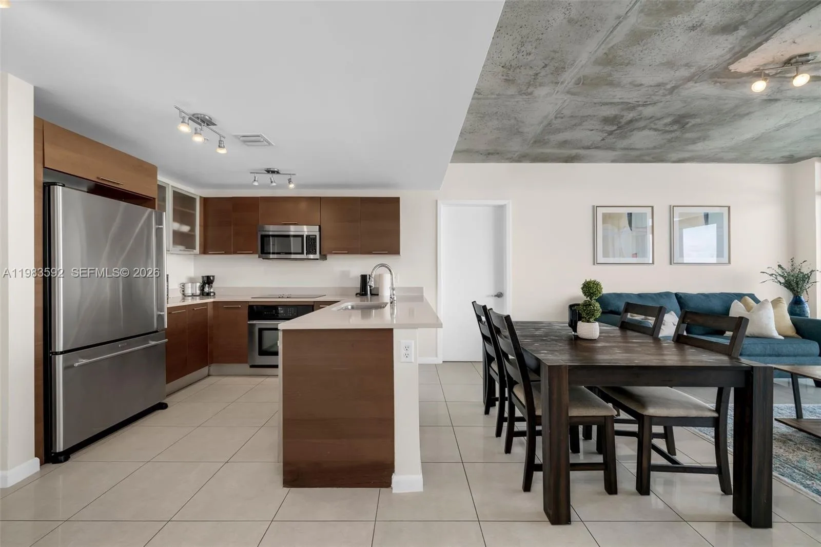 3250 NE 1st Ave # 814, Miami, FL 33137 photo 8