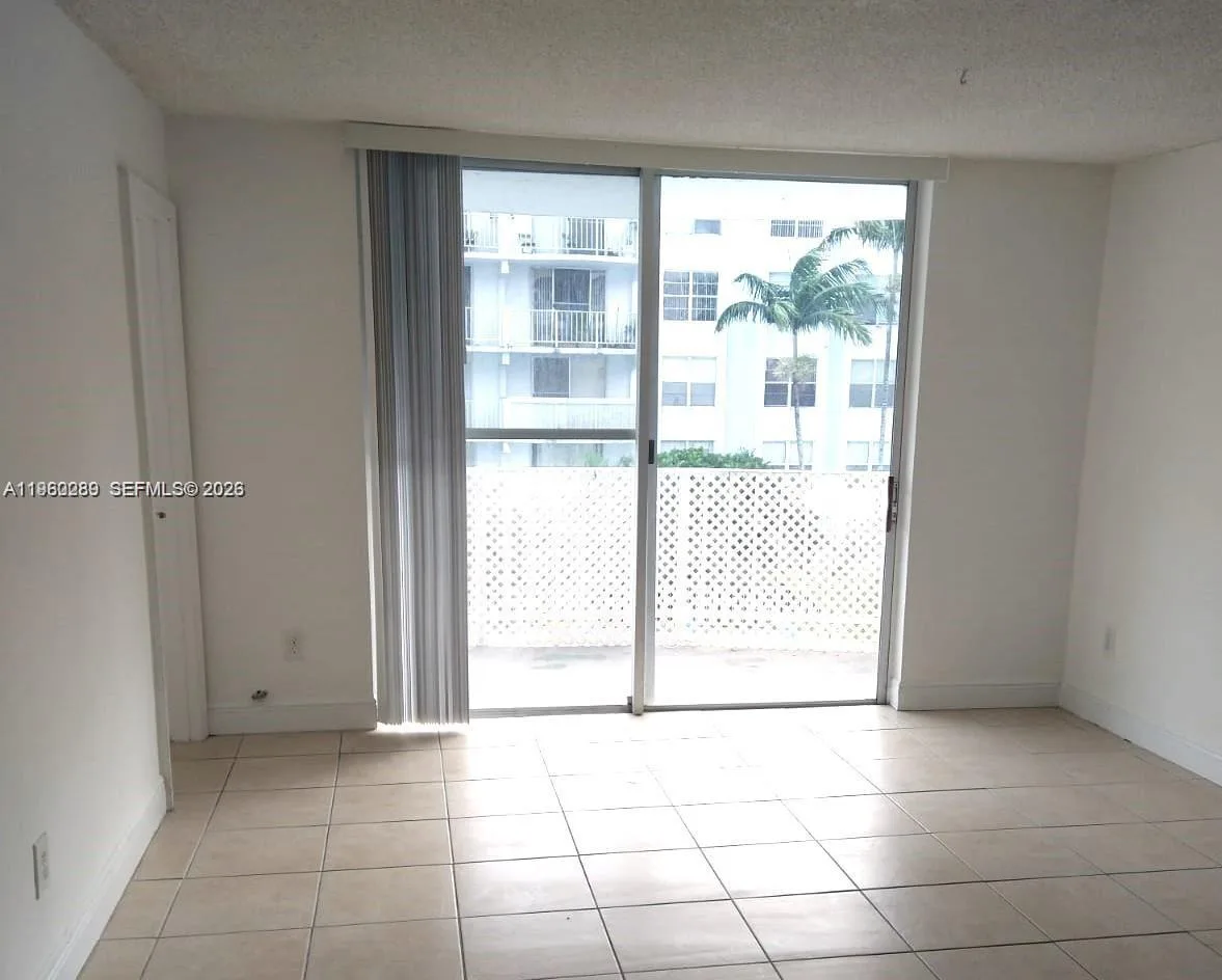 488 NW 165 St Rd # B-310, Miami, FL 33169 photo 5
