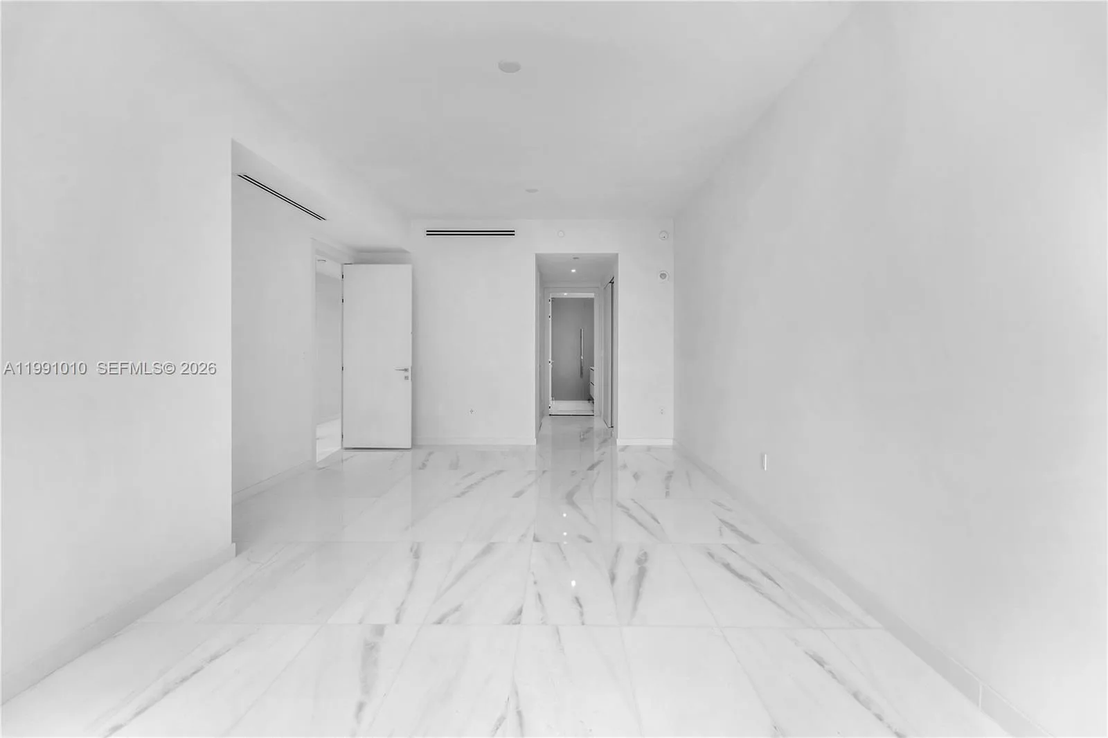 300 Biscayne Boulevard Way # 1902E, Miami, FL 33131 photo 8