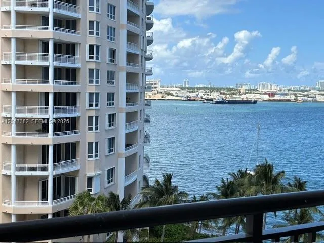 540 Brickell Key Dr # 1024, Miami, FL 33131 photo 2
