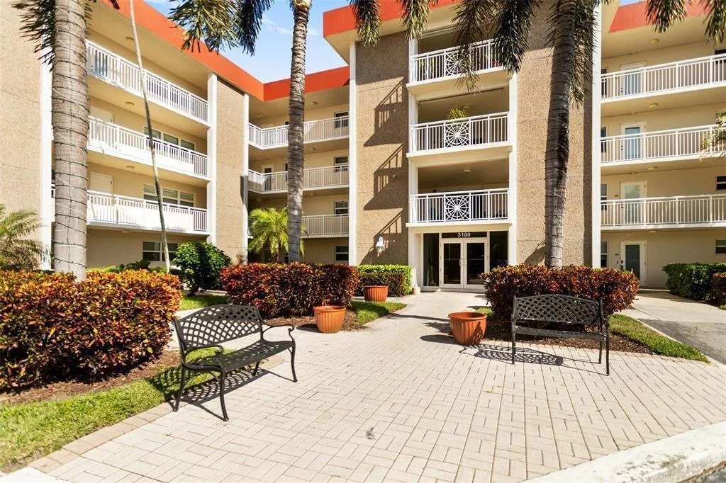 3100 NE 48th Court # 413, Lighthouse Point, FL 33064