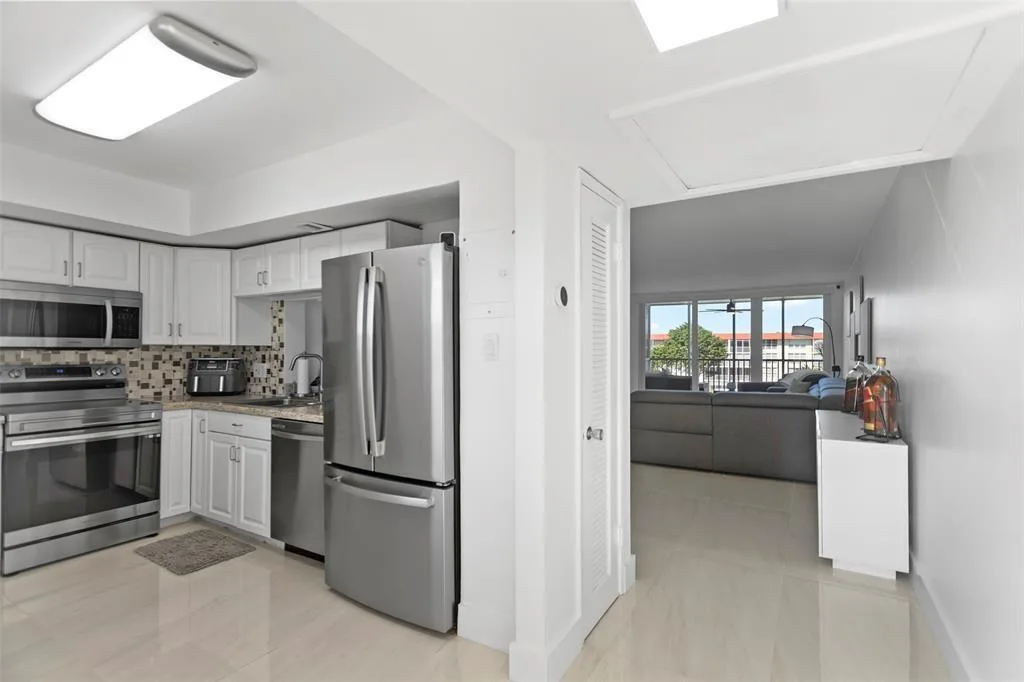 3100 NE 48th Court # 413, Lighthouse Point, FL 33064 photo 6
