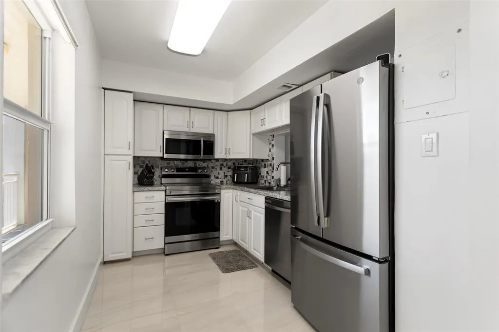 3100 NE 48th Court # 413, Lighthouse Point, FL 33064 photo 7
