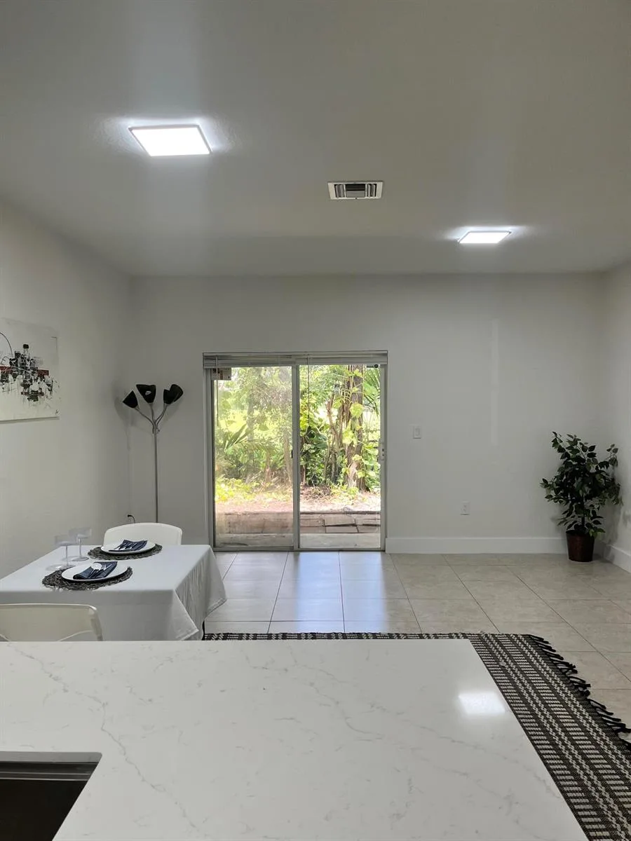 4414 WOODLAND Circle, Tamarac, FL 33319 photo 7