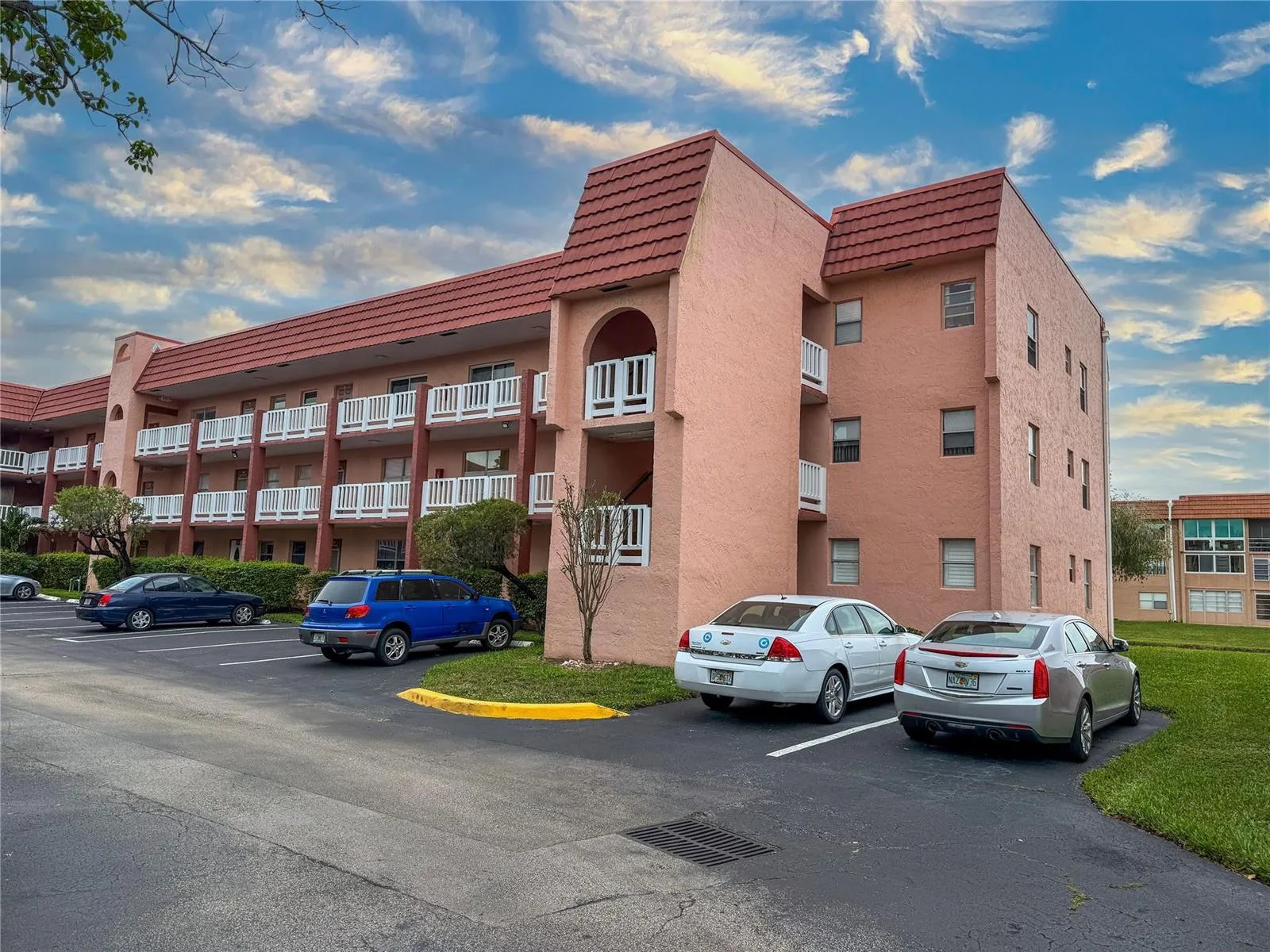 9460 Sunrise Lake Boulevard # 212, Sunrise, FL 33322