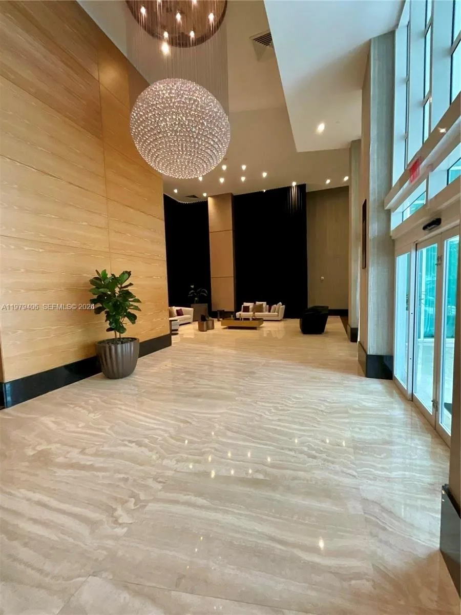 950 Brickell Bay Dr # 3103, Miami, FL 33131 photo 2