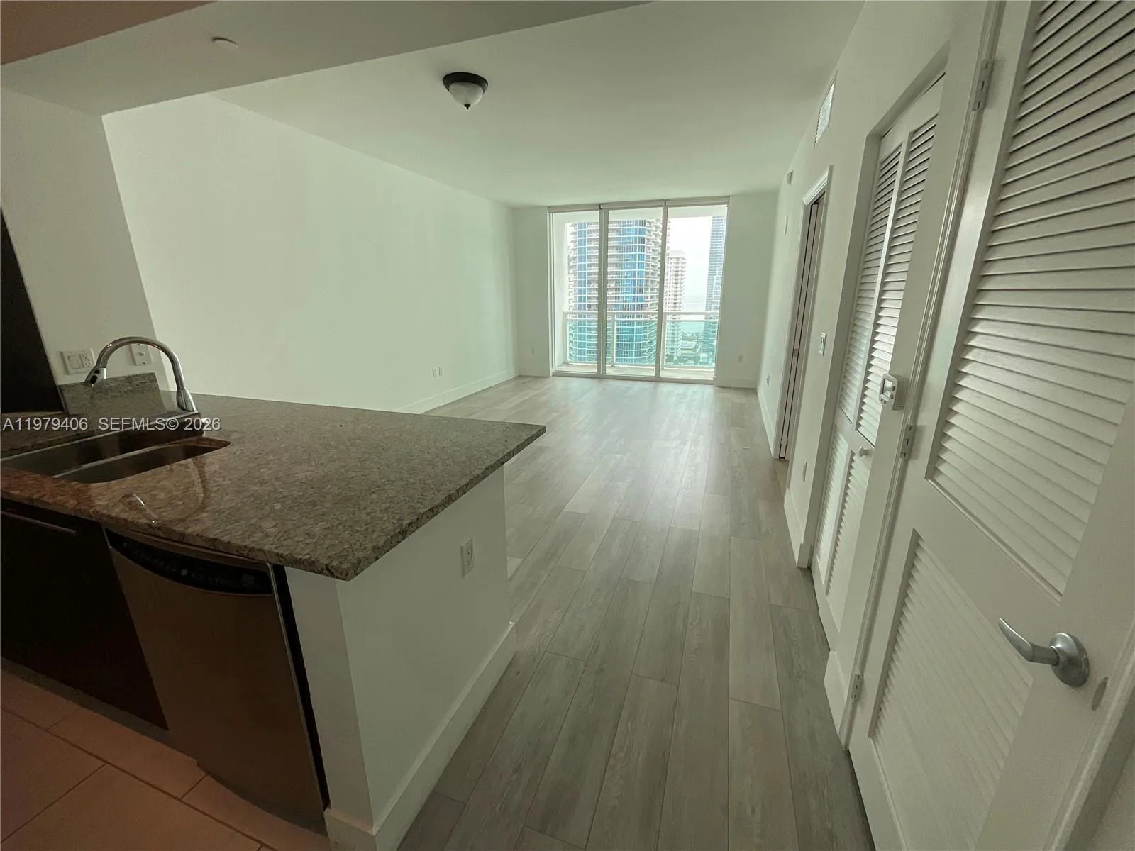 950 Brickell Bay Dr # 3103, Miami, FL 33131 photo 5