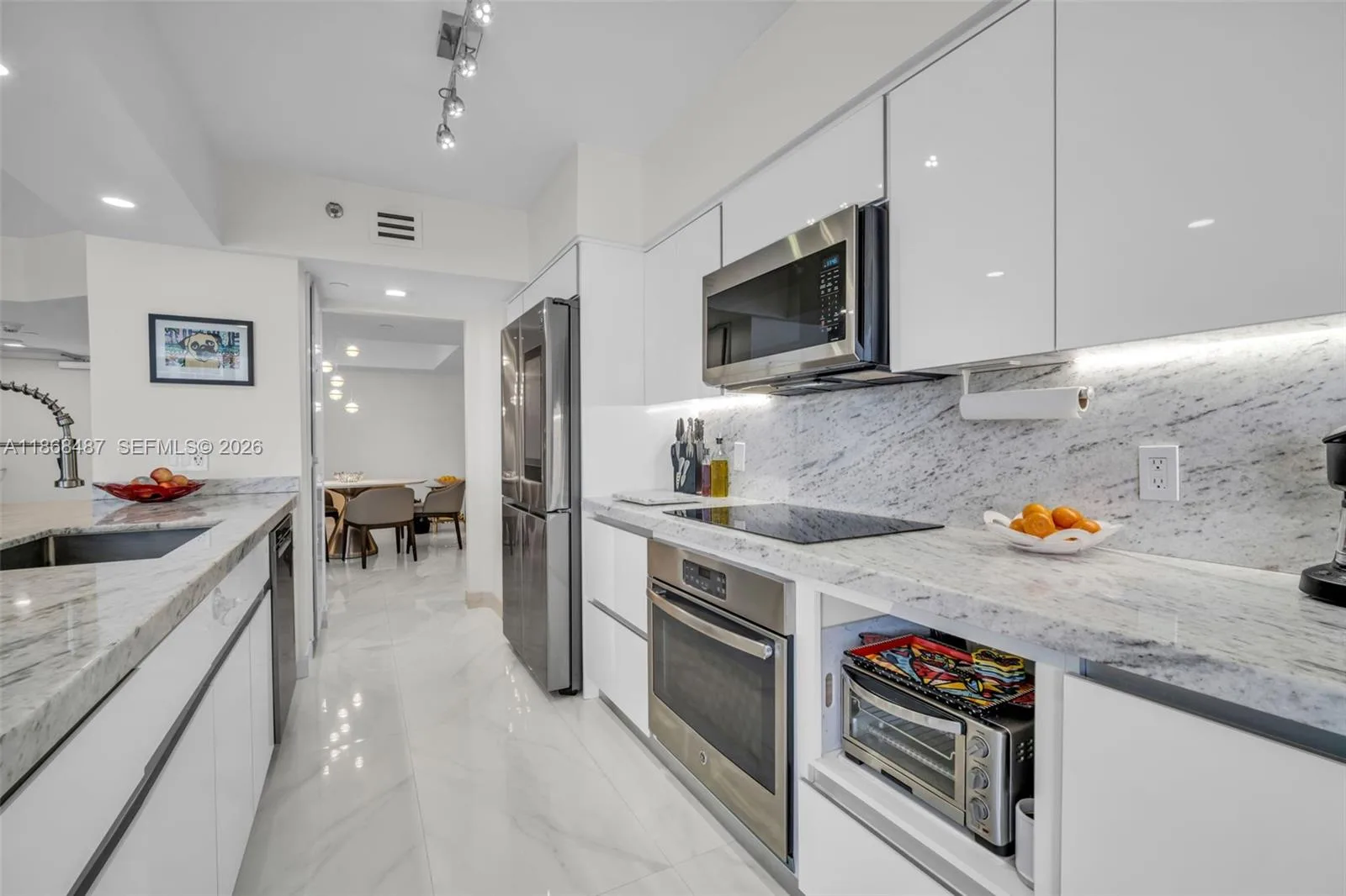 16445 Collins Ave # 925, Sunny Isles Beach, FL 33160 photo 4