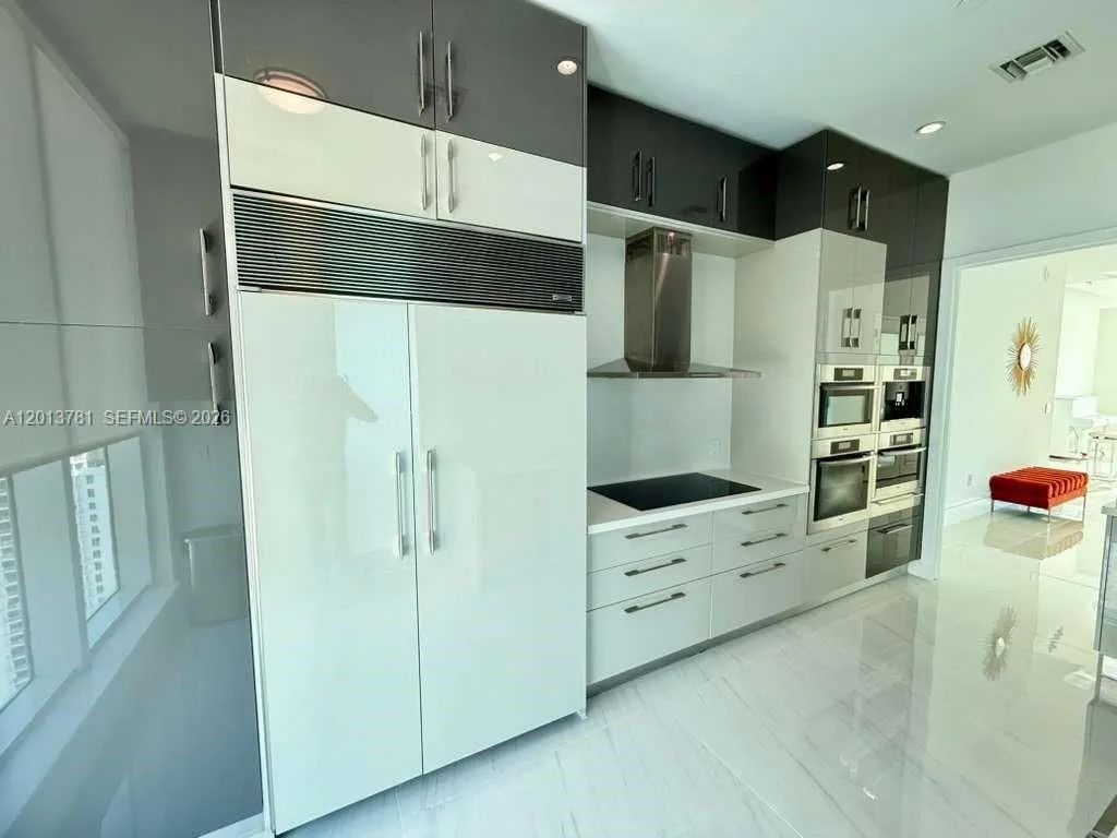 900 Brickell Key Blvd # 2604, Miami, FL 33131 photo 13