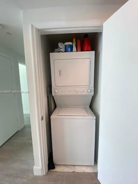 500 BRICKELL AV # 3004, Miami, FL 33131 photo 11