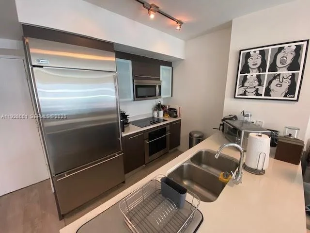 500 BRICKELL AV # 3004, Miami, FL 33131 photo 12