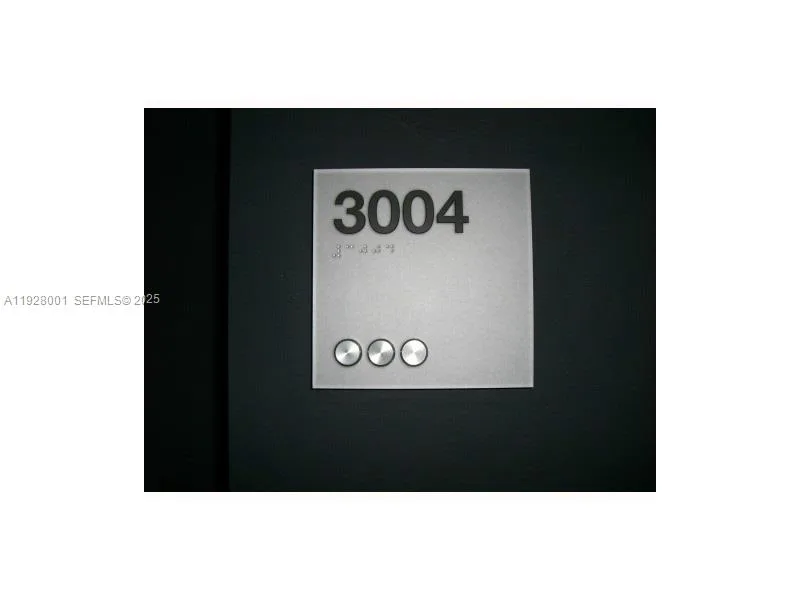 500 BRICKELL AV # 3004, Miami, FL 33131 photo 3