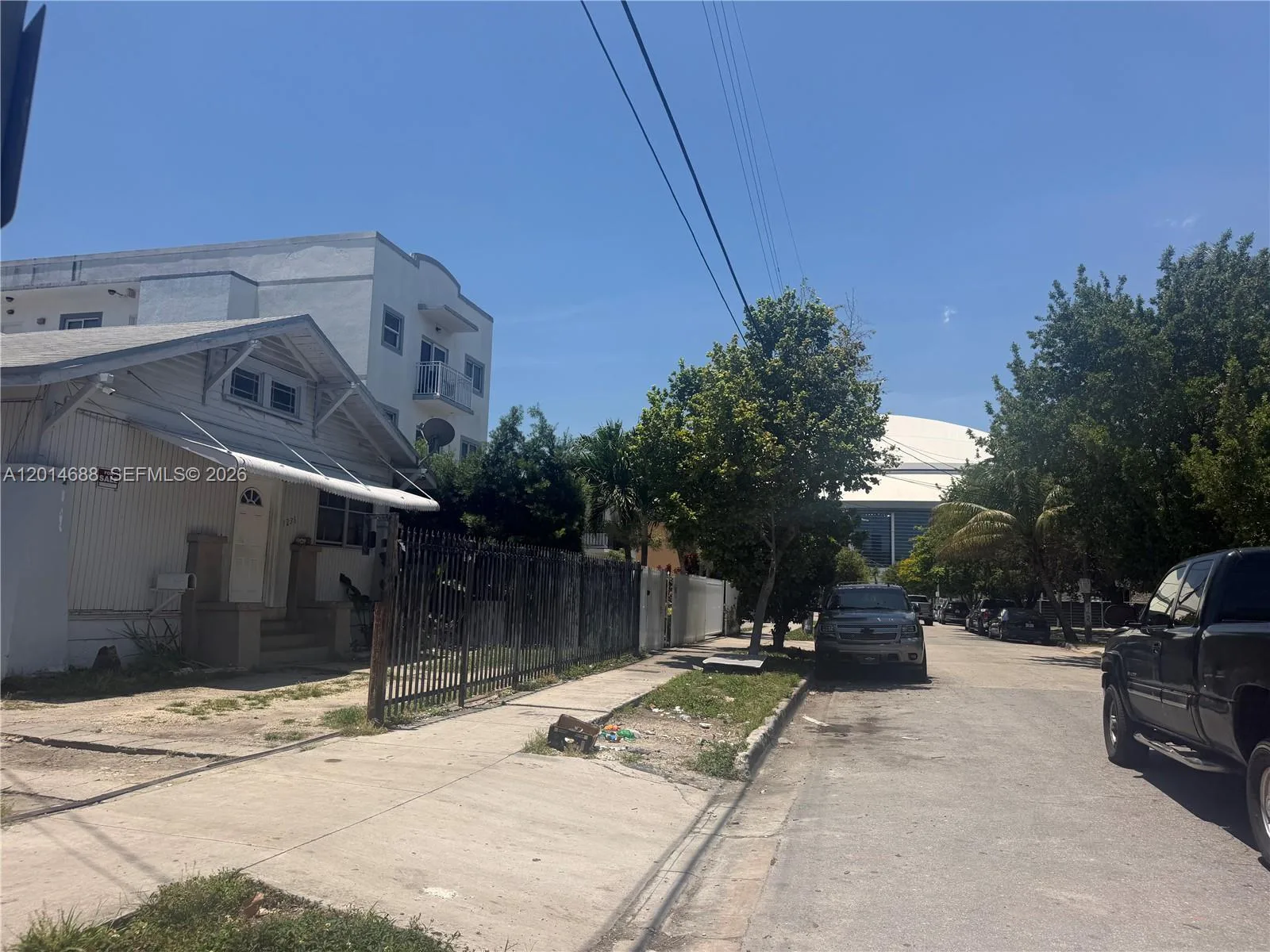 1236 NW 5th St, Miami, FL 33125 photo 4