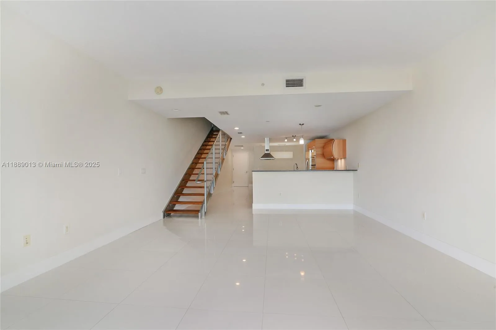 2950 NE 188th St # 343, Aventura, FL 33180 photo 2