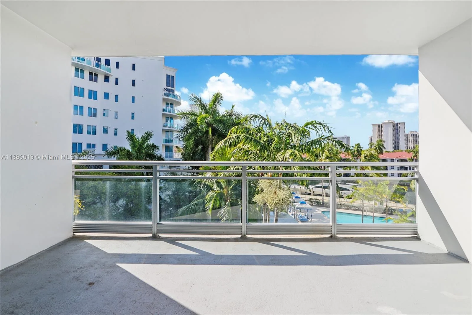 2950 NE 188th St # 343, Aventura, FL 33180 photo 9