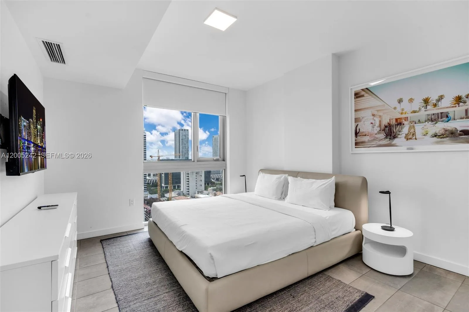 227 NE 2nd St # 2503, Miami, FL 33132 photo 6