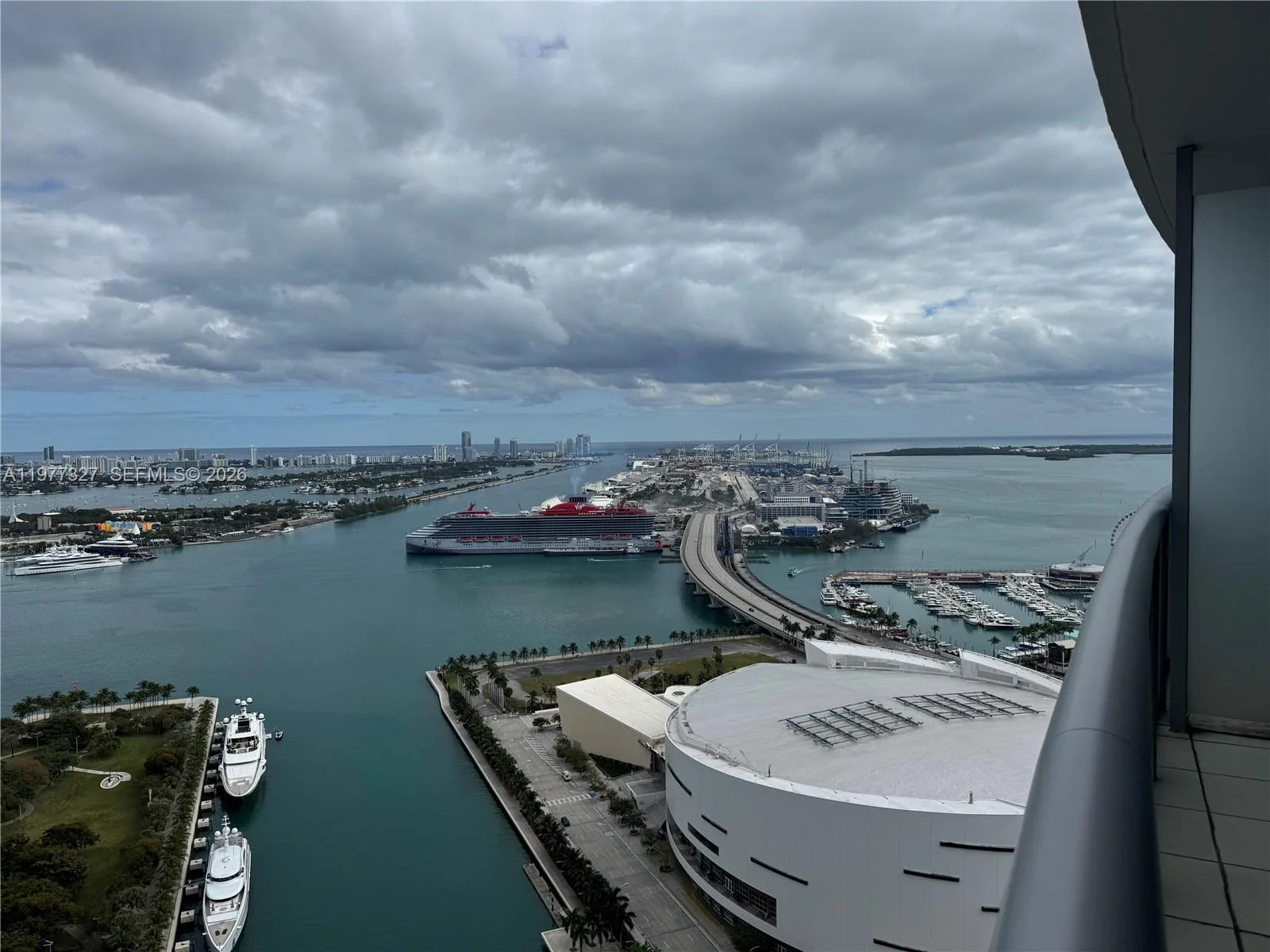 888 Biscayne Blvd # 4011, Miami, FL 33132